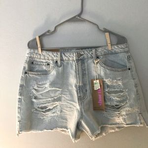 NWT Vanilla Star Destroyed Denim Shorts